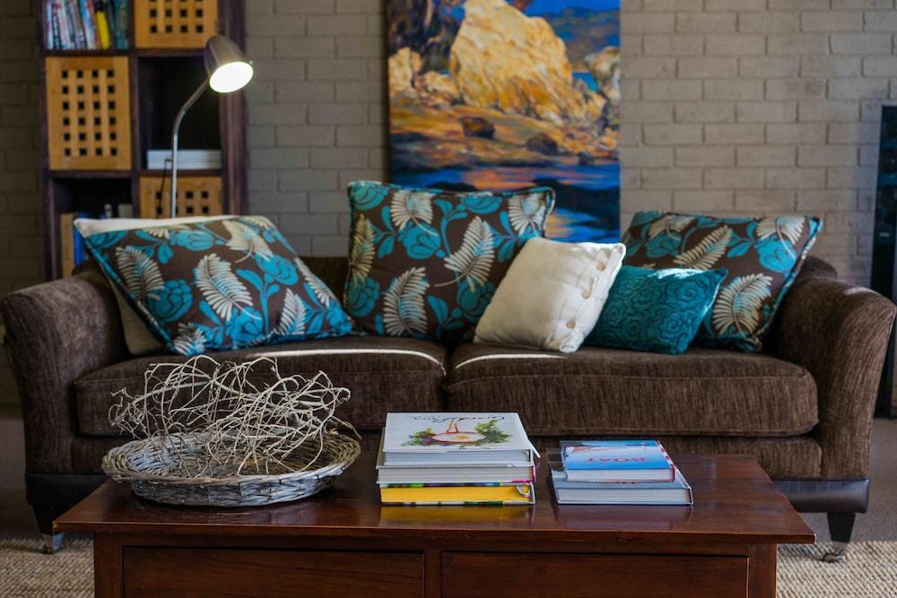 Bay Breeze Boutique Accommodation Batemans Bay Extérieur photo