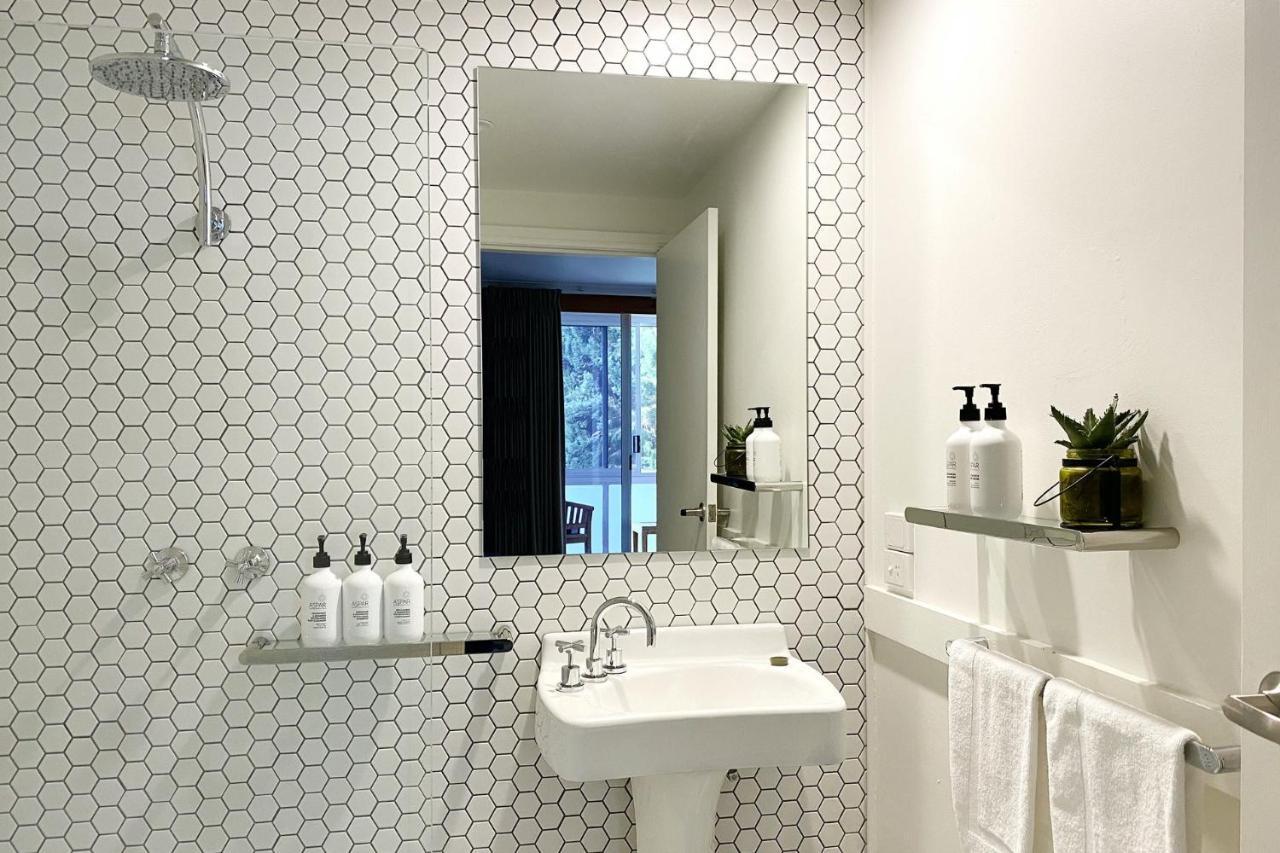 Bay Breeze Boutique Accommodation Batemans Bay Extérieur photo