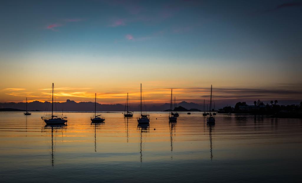 Bay Breeze Boutique Accommodation Batemans Bay Extérieur photo