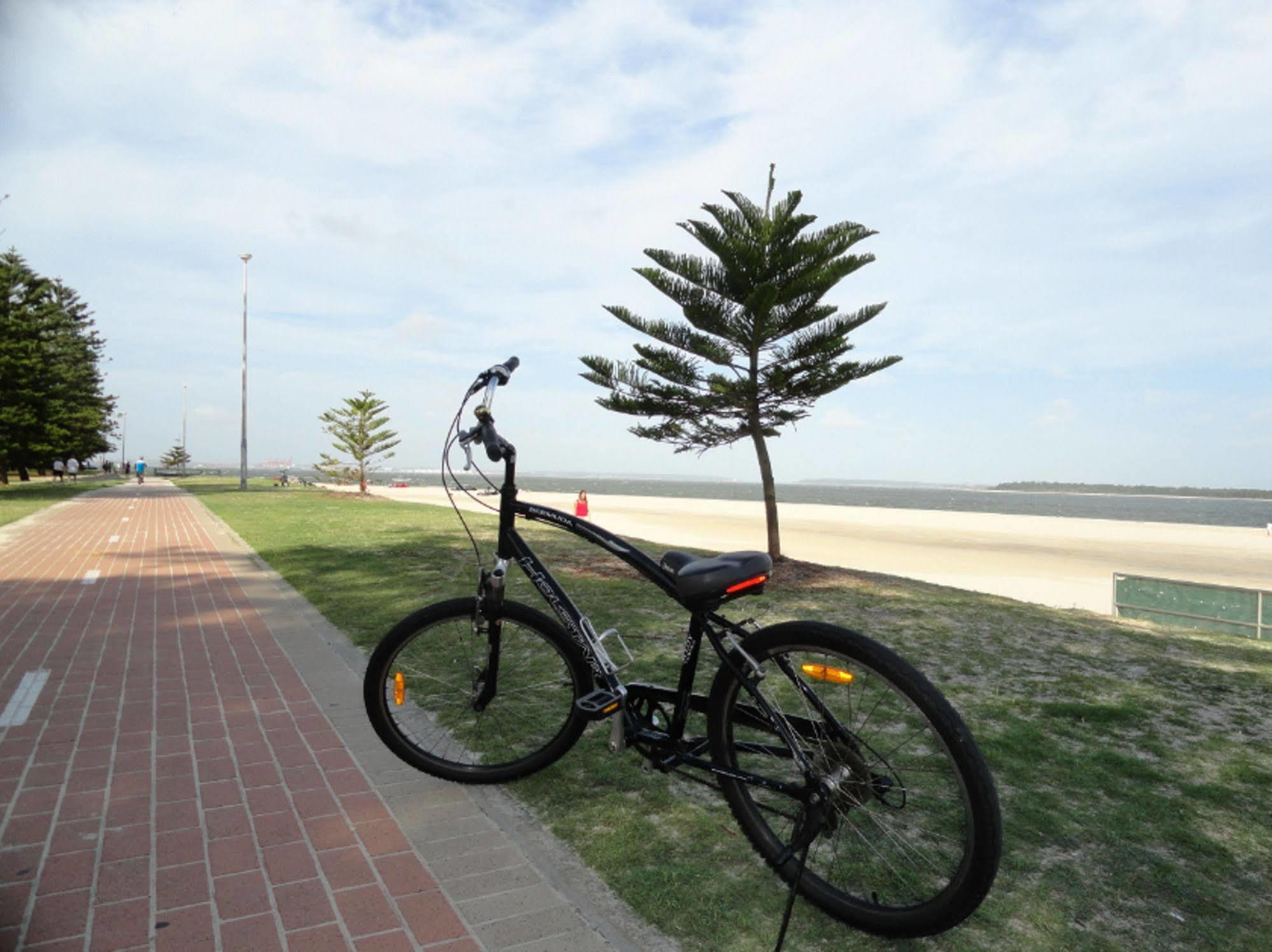 Bay Breeze Boutique Accommodation Batemans Bay Extérieur photo
